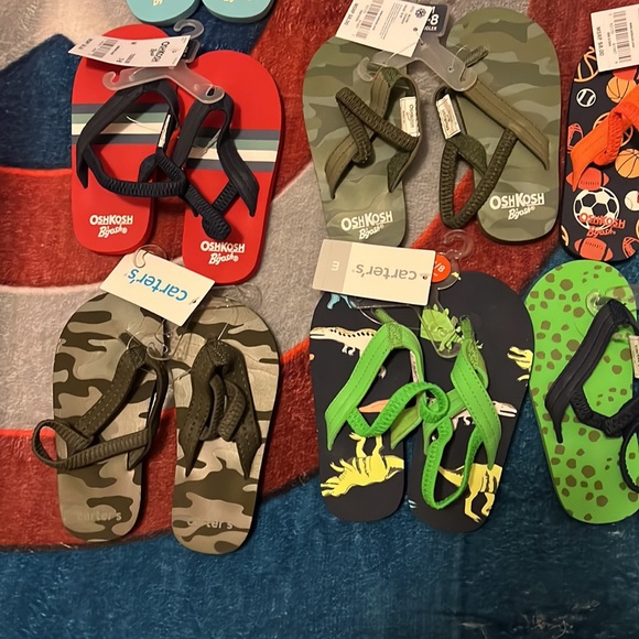 Lot of 12 Toddler flip flops - Picture 3 of 5